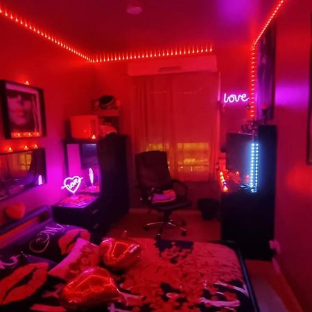 Love Room Sexy Love Cosy Lib Proche Centre Gare A Pied Aulnay-sous-Bois Buitenkant foto