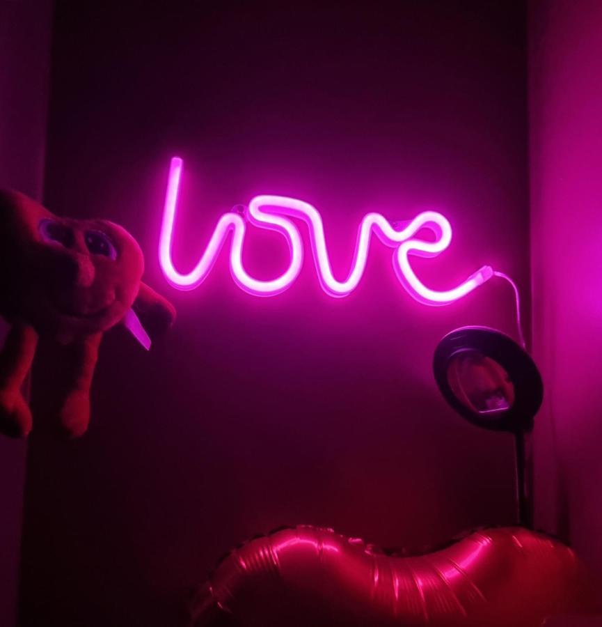 Love Room Sexy Love Cosy Lib Proche Centre Gare A Pied Aulnay-sous-Bois Buitenkant foto