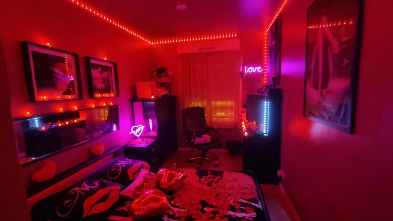 Love Room Sexy Love Cosy Lib Proche Centre Gare A Pied Aulnay-sous-Bois Buitenkant foto